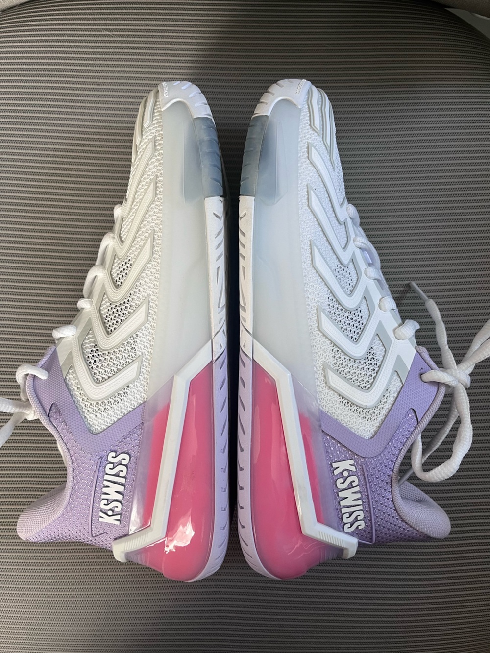 K-Swiss Ultrashot 4 White, Purple and Pink Women's Tennis Shoes - size 8